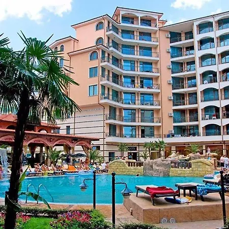 Apartment Karolina Complex *