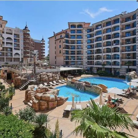 Apartment Karolina Complex